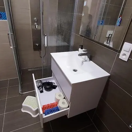 Lipno Bergmax, Areal Lipno 16min Dojezd - Male Lipno S Terasou A Zahradkou, Parking Free Apartment *