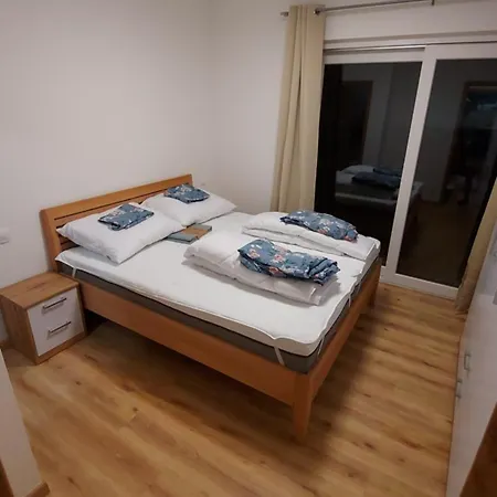 Lipno Bergmax: Retreat With Garden Terrace Cerna v Posumavi