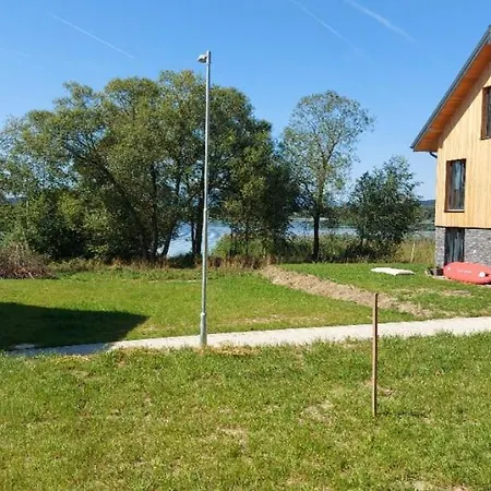 Lipno Bergmax, Areal Lipno 16min Dojezd - Male Lipno S Terasou A Zahradkou, Parking Free Apartment