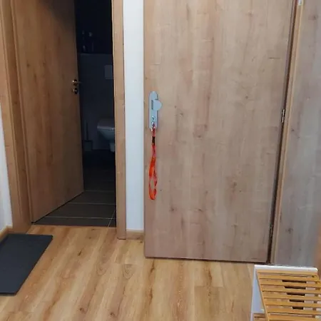 Lipno Bergmax, Areal Lipno 16min Dojezd - Male Lipno S Terasou A Zahradkou, Parking Free Apartment *