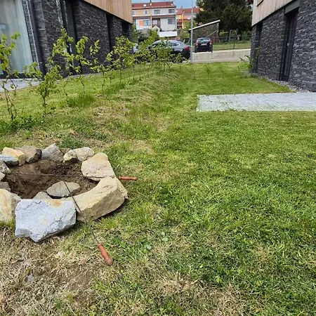 Apartment Lipno Bergmax, Areal Lipno 16min Dojezd - Male Lipno S Terasou A Zahradkou, Parking Free *