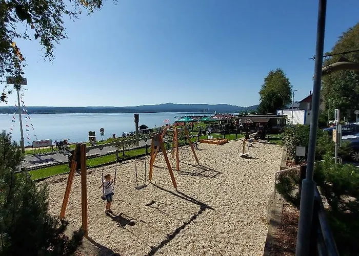 Apartment Lipno Bergmax: Retreat With Garden Terrace Cerna v Posumavi