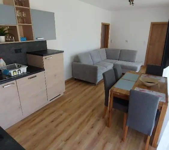 Apartment Lipno Bergmax: Retreat With Garden Terrace *